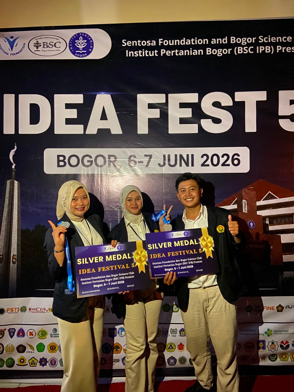 Mahasiswa S1 Akuntansi FEB Universitas Jember Raih Silver Medal pada Kompetisi Esai Nasional IDEA FEST 5